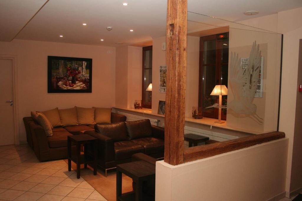 Hotel Les Cigognes Abreschviller Esterno foto